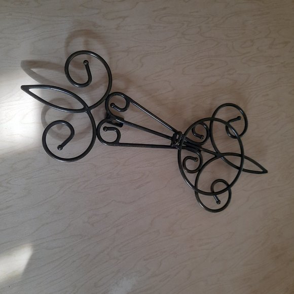 Vintage Wrought Iron Large Ornate Scroll Wall Sconce with holder - Picture 10 of 16